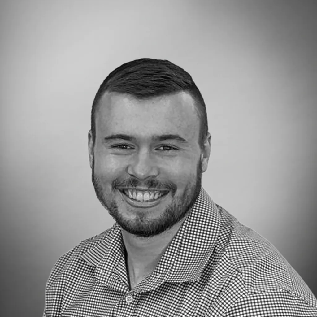 Saxon Howard-Secombe headshot