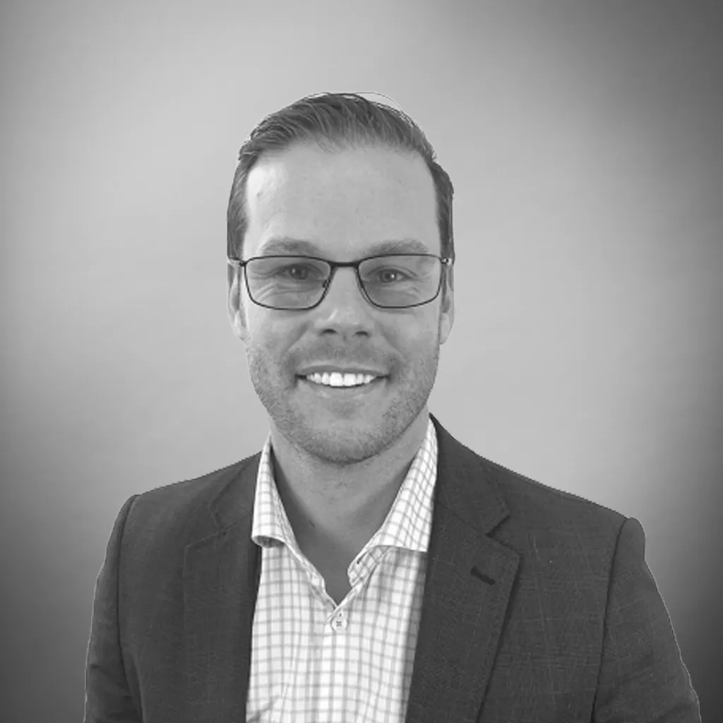 Simon Ashman headshot