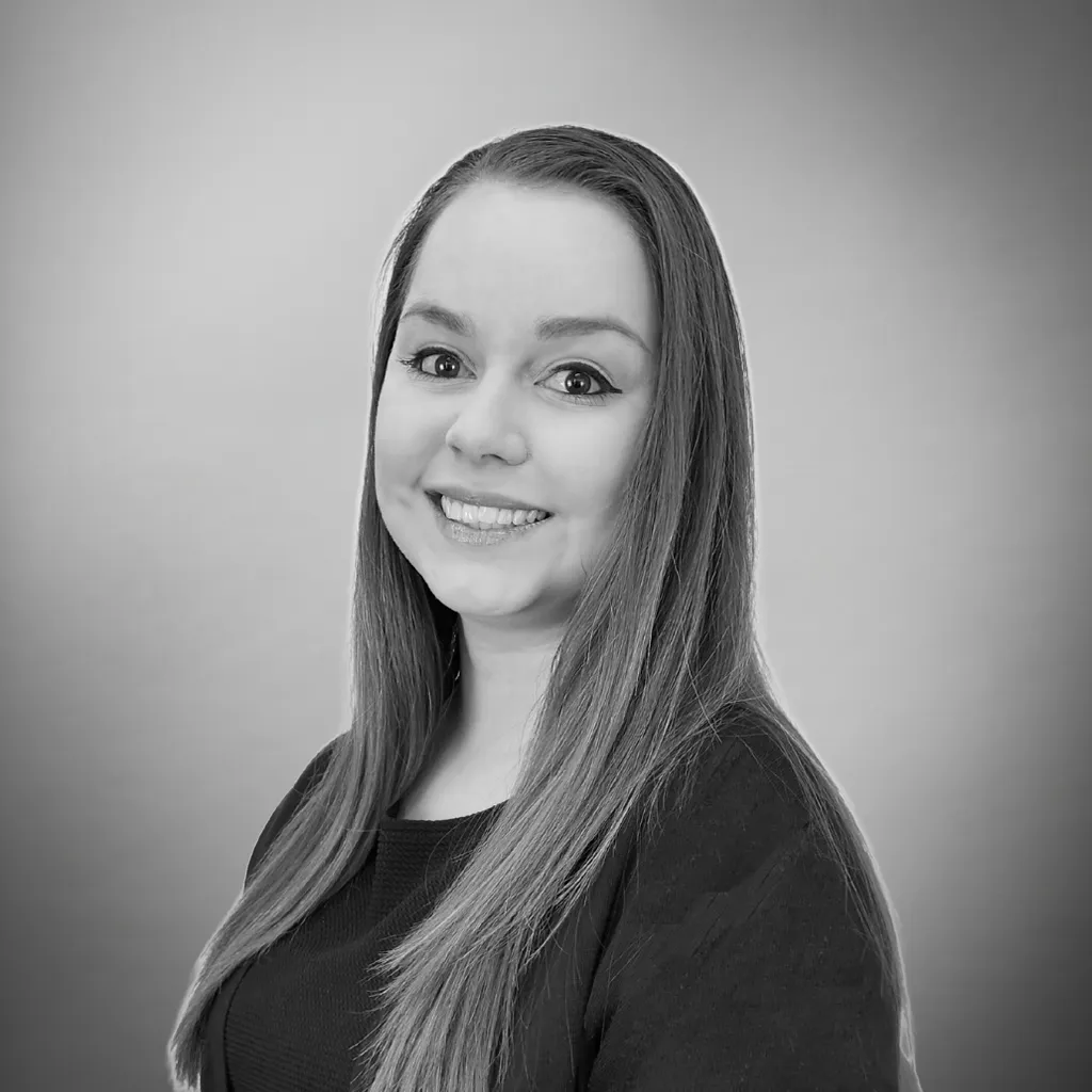 Stephanie Price headshot
