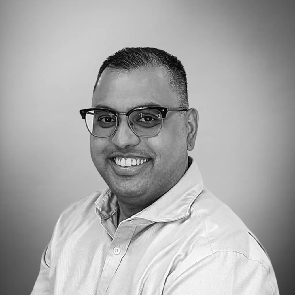 Tariq Khan headshot
